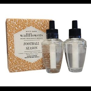 Bath & Body Works Wallflower refills X2 Bulbs FOOTBALL SEASON 1 box